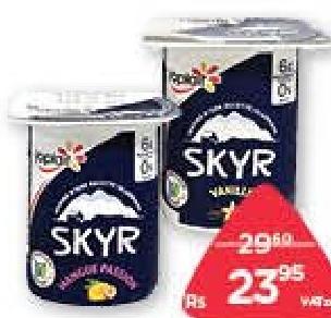 Yoplait Skyr Acerola Miel, Cerise, Mangue Passion, Vanille 115 g